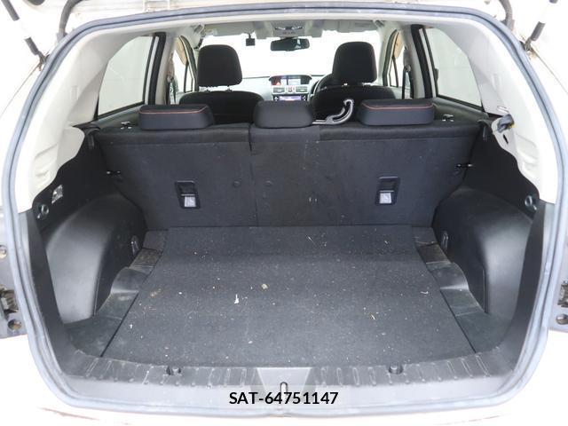 Subaru XV 2015-11 8328393-9
