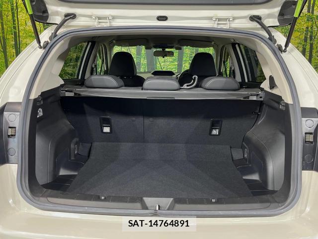 Subaru XV 2017-08 8328522-9
