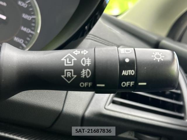 Subaru XV 2018-09 8330467-15