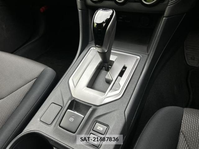 Subaru XV 2018-09 8330467-16