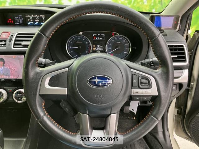 Subaru XV 2015-12 8330505-13