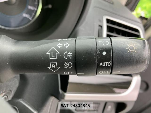 Subaru XV 2015-12 8330505-14