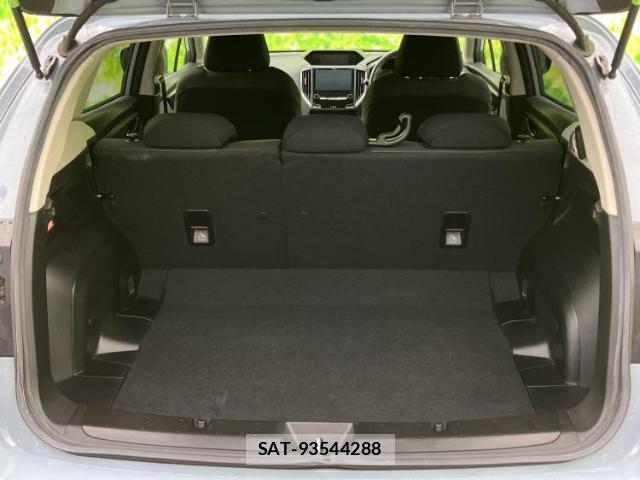 Subaru XV 2017-09 8330589-7