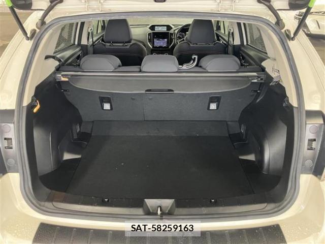 Subaru XV 2018-04 8330644-7