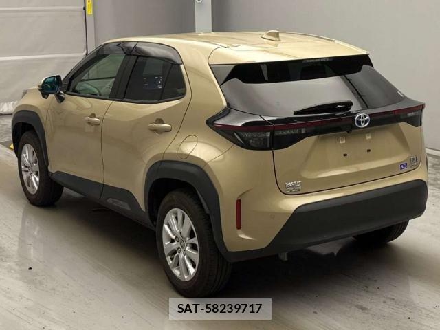 Toyota YARIS CROSS 2023-12 8328819-12