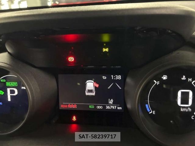 Toyota YARIS CROSS 2023-12 8328819-8