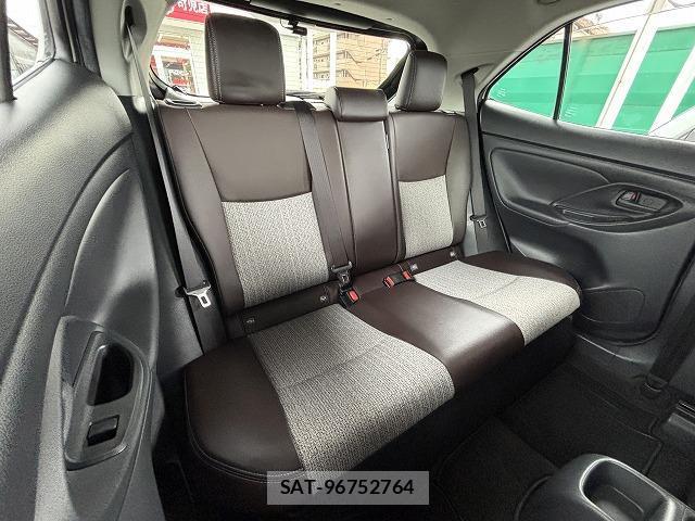 Toyota YARIS CROSS 2021-07 8328955-15