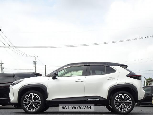 Toyota YARIS CROSS 2021-07 8328955-3