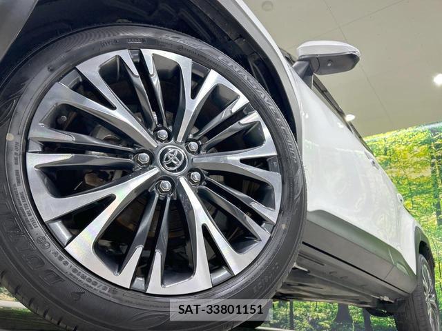 Toyota YARIS CROSS 2022-11 8329031-12