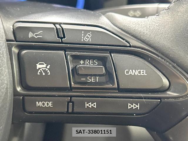 Toyota YARIS CROSS 2022-11 8329031-4