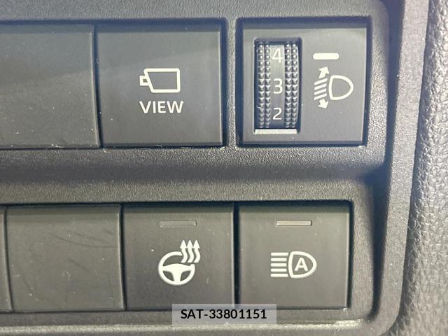 Toyota YARIS CROSS 2022-11 8329031-5