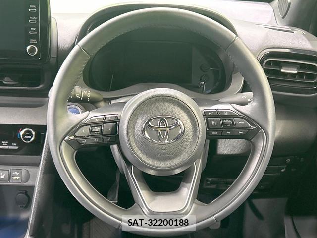 Toyota YARIS CROSS 2023-11 8329035-10