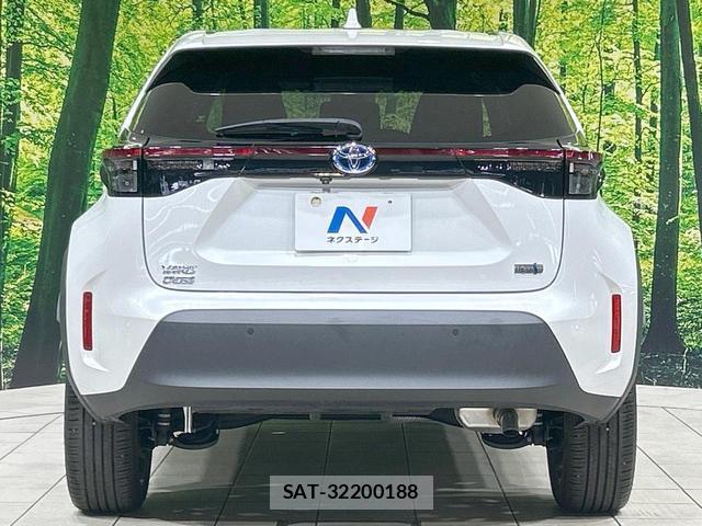 Toyota YARIS CROSS 2023-11 8329035-14