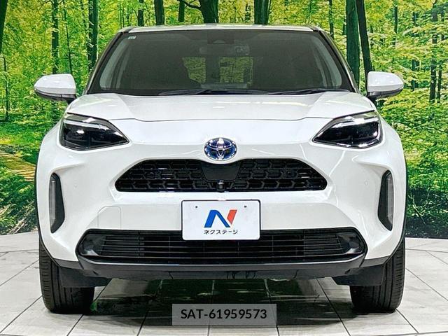Toyota YARIS CROSS 2021-11 8329044-13