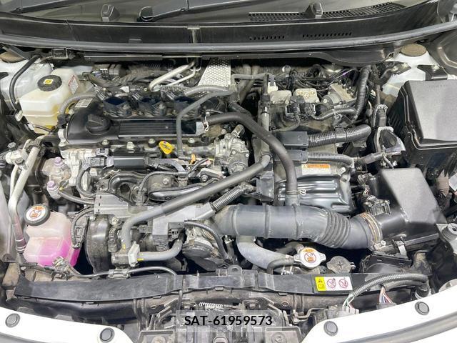 Toyota YARIS CROSS 2021-11 8329044-17