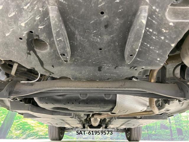 Toyota YARIS CROSS 2021-11 8329044-18