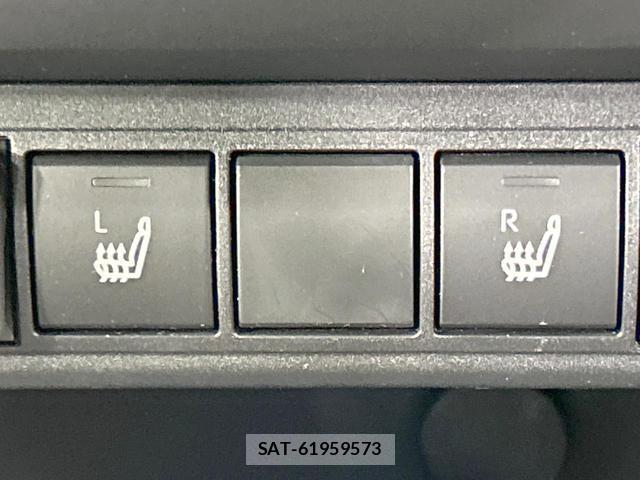 Toyota YARIS CROSS 2021-11 8329044-6