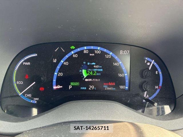 Toyota YARIS CROSS 2021-11 8329682-11