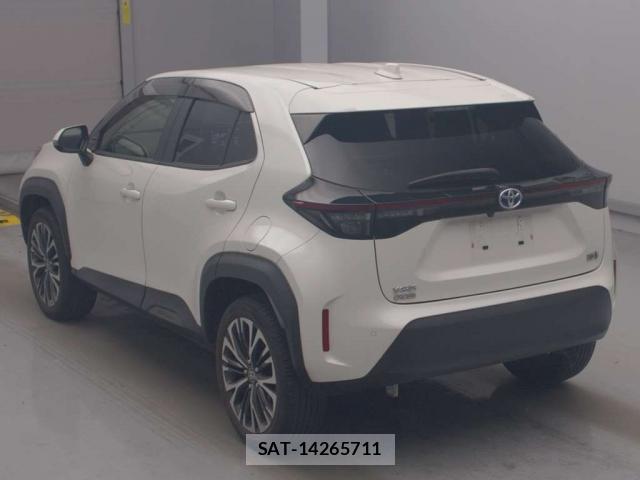 Toyota YARIS CROSS 2021-11 8329682-3