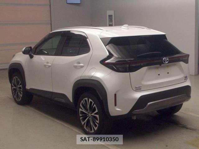 Toyota YARIS CROSS 2023-09 8330048-1