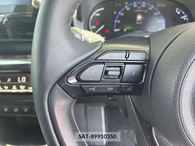 Toyota YARIS CROSS 2023-09 8330048-11