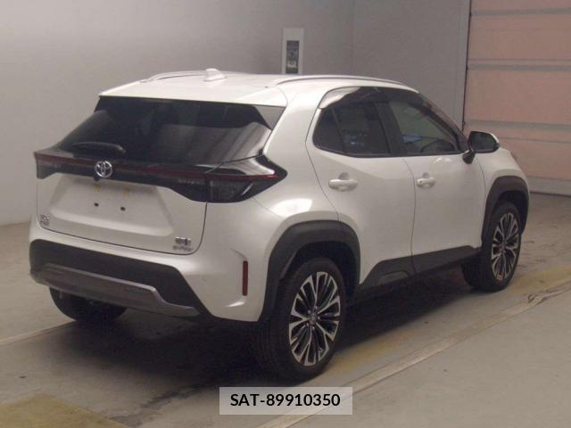 Toyota YARIS CROSS 2023-09 8330048-3