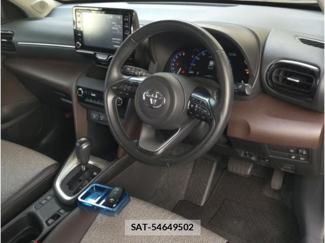 Toyota YARIS CROSS 2021-08 8330115-2