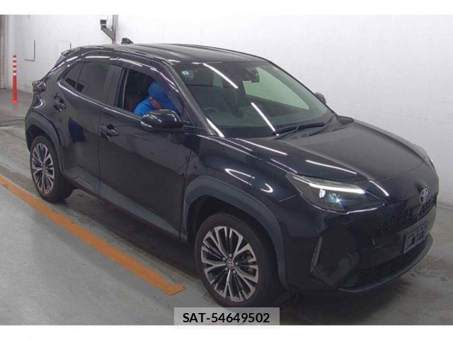 Toyota YARIS CROSS 2021-08 8330115-3