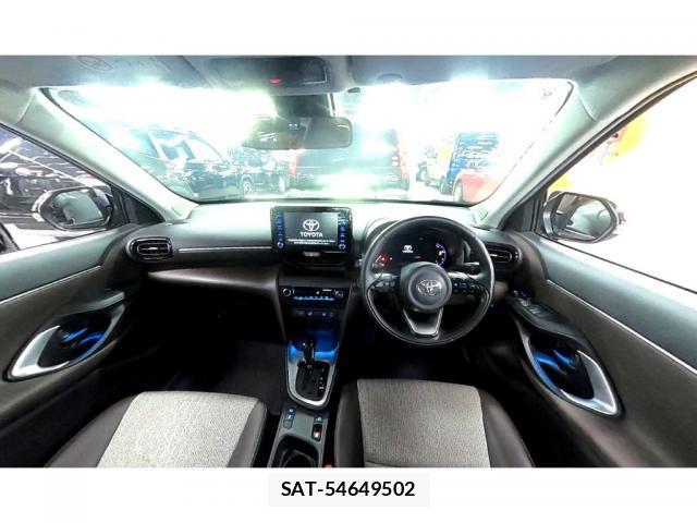 Toyota YARIS CROSS 2021-08 8330115-7