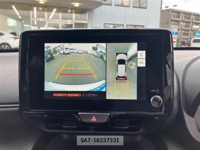 Toyota YARIS CROSS 2024-03 8330528-9