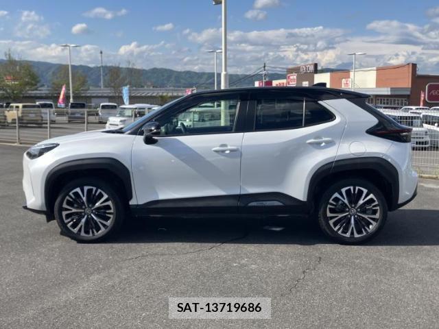 Toyota YARIS CROSS 2023-09 8330585-1