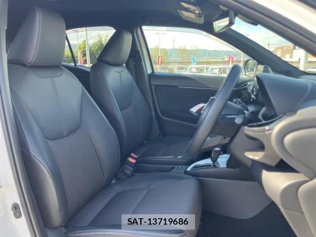 Toyota YARIS CROSS 2023-09 8330585-3