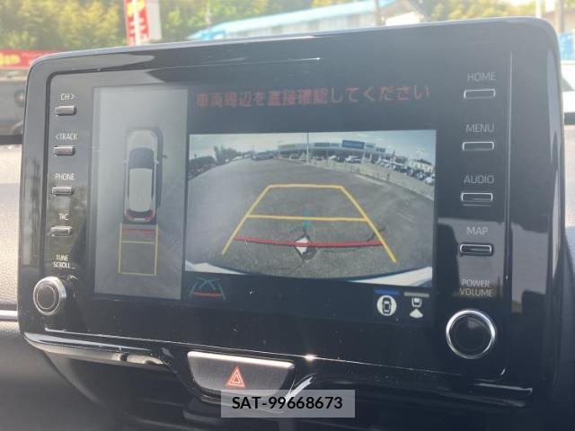 Toyota YARIS CROSS 2023-12 8330586-10