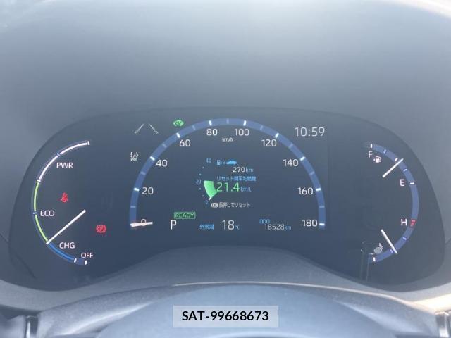 Toyota YARIS CROSS 2023-12 8330586-11