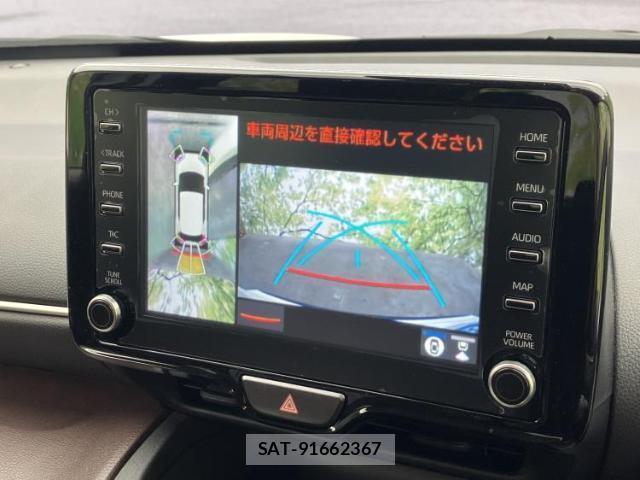 Toyota YARIS CROSS 2021-12 8330646-11