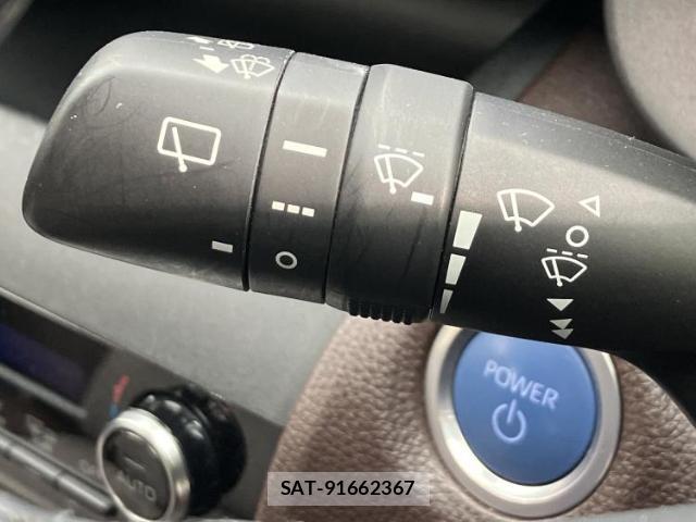 Toyota YARIS CROSS 2021-12 8330646-15