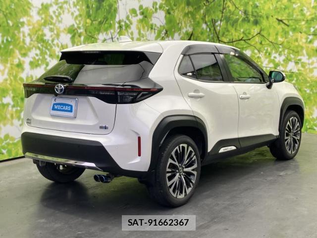 Toyota YARIS CROSS 2021-12 8330646-2