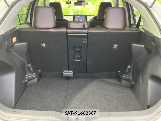 Toyota YARIS CROSS 2021-12 8330646-7