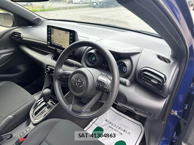 Toyota YARIS 2020-06 8328145-10
