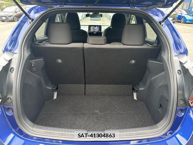 Toyota YARIS 2020-06 8328145-14