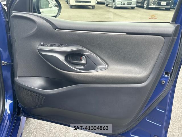 Toyota YARIS 2020-06 8328145-17