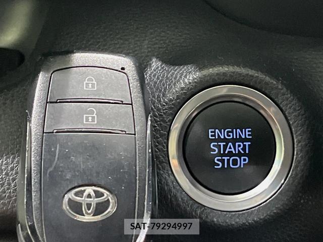 Toyota YARIS 2021-07 8328537-5