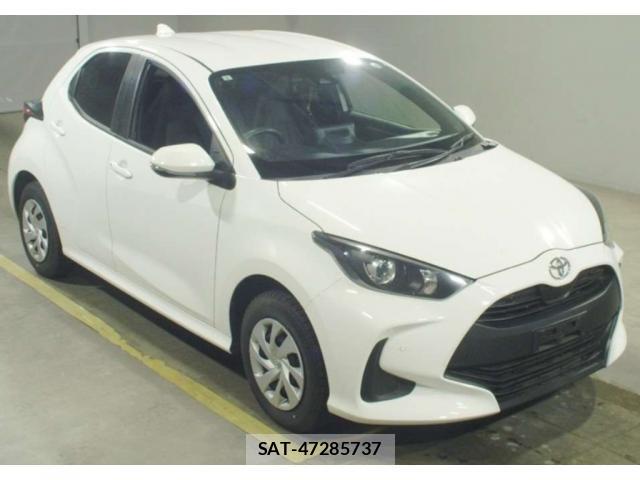 Toyota YARIS 2021-06 8328633-3