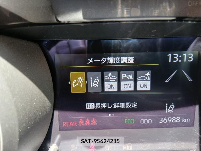 Toyota YARIS 2020-11 8329122-11