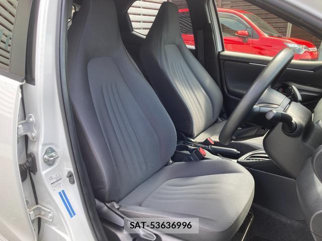 Toyota YARIS 2022-08 8329416-14