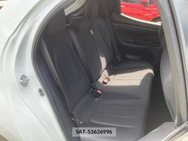 Toyota YARIS 2022-08 8329416-15