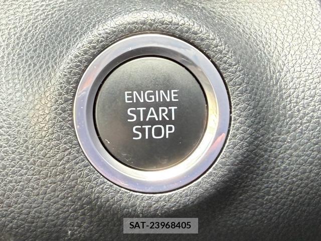 Toyota YARIS 2022-02 8329441-12