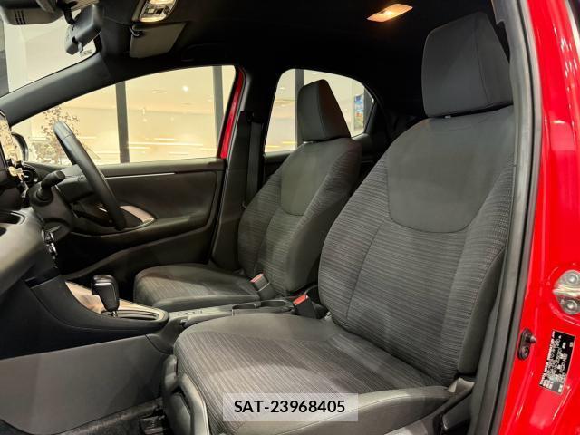 Toyota YARIS 2022-02 8329441-14