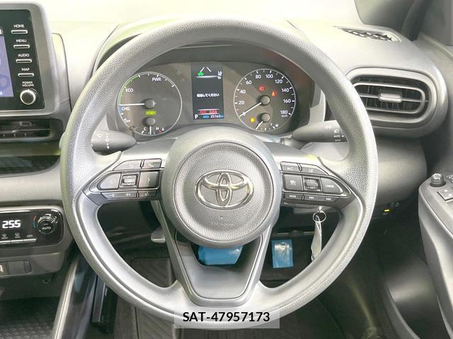 Toyota YARIS 2023-07 8329478-10