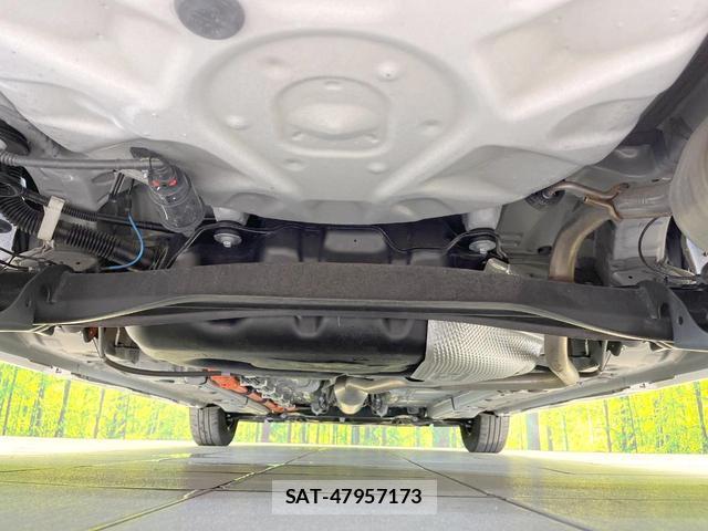 Toyota YARIS 2023-07 8329478-18